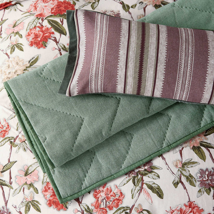 Bedeck of Belfast Throws